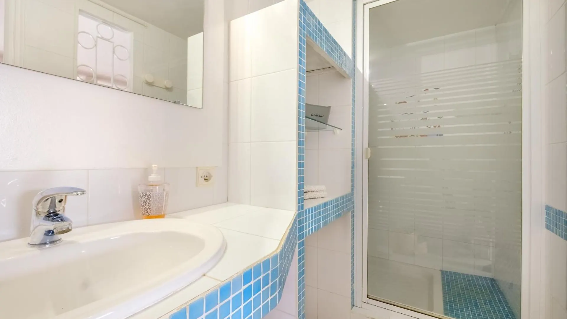 Apartment Rez-De-Villa Avec Piscine Mandelieu-la-Napoule