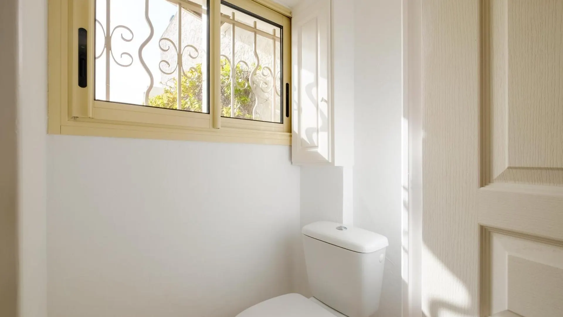 Rez-De-Villa Avec Piscine Mandelieu-la-Napoule Apartment